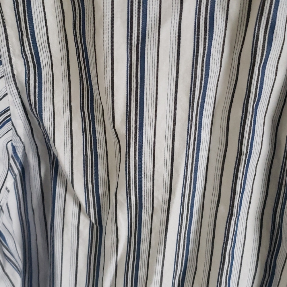 Men's XL Blue and White striped Collared Shirt - Picture 2 of 3